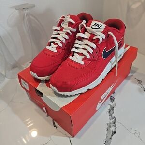 Nike Air Max 90 Essential University Red Men's Size 9 AJ1285-601 Pre-owned